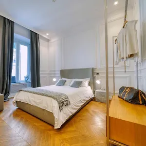 Via Chiodo Luxury 2*, La Spezia Italy